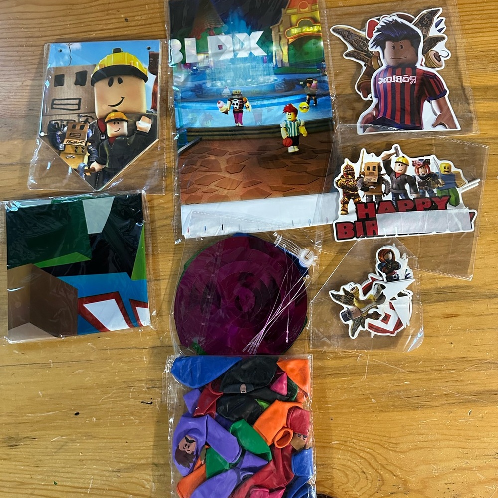 Roblox Themed Sticker and Balloon Set
